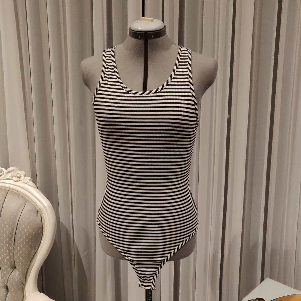 Bodysuit - Picture 3 of 5